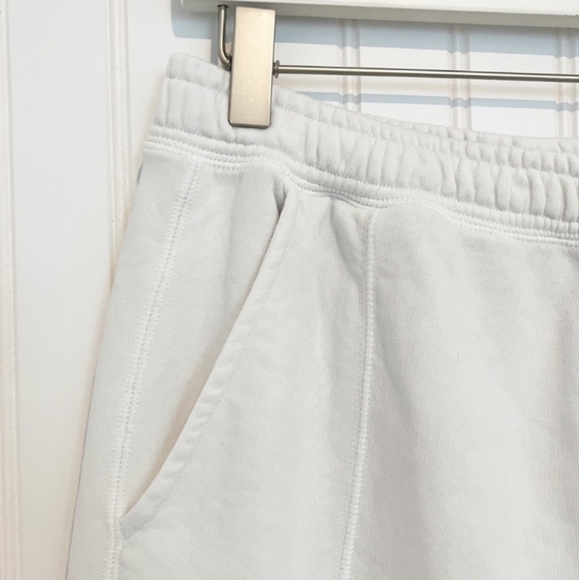 PUMA Heavy Wool Shorts - Picture 2 of 5